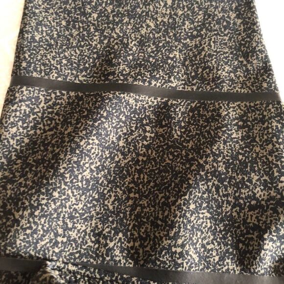 Lilybod Olive & Black Speckled Cropped Leggings - Size L - Picture 5 of 6